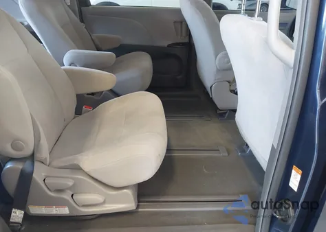 2018 Toyota Sienna L 7 Passenger from USA, damaged, VIN 5TDZZ3DCXJS907985